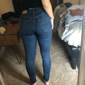 Levi high waisted skinny jeans